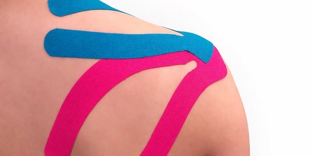 Kinesiotape (medical tape, curetape) behandeling bij Fysiotherapie Dobbe, Almere Poort